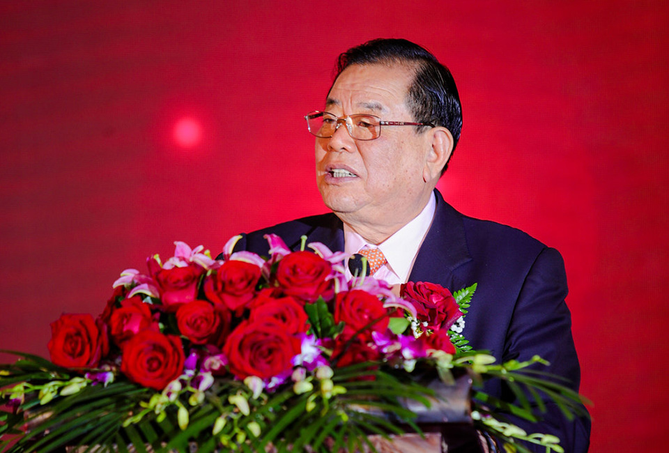 德業(yè)人將用心堅守使命,<br>為實(shí)現夢(mèng)想不懼櫛風(fēng)沐雨、砥礪前行。